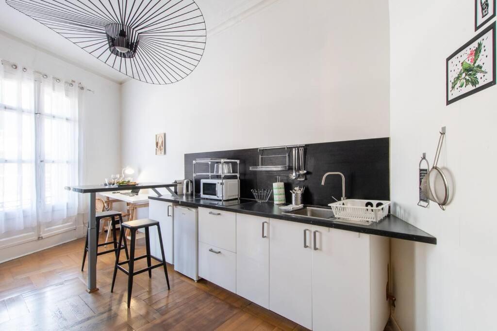 Grand Studio Sur La Comedie Montpellier Extérieur photo